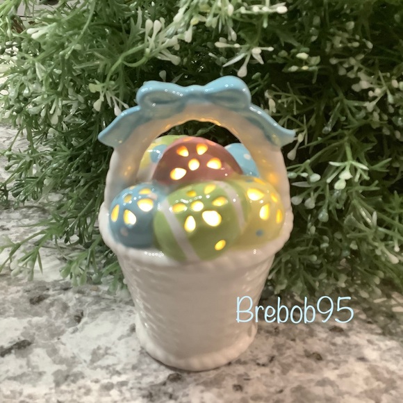 Ceramic LIGHT UP LED Basket with Easter Eggs- LAST ONE - Picture 5 of 8